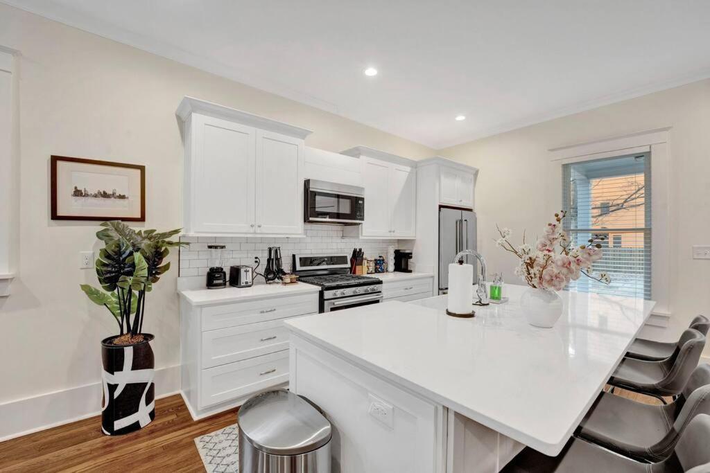 The Victorian - Elegant 3Br Home Near Overton Memphis Bagian luar foto
